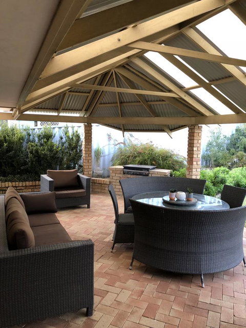Dampier House Mullaloo-Perth - Accommodation Burleigh 1