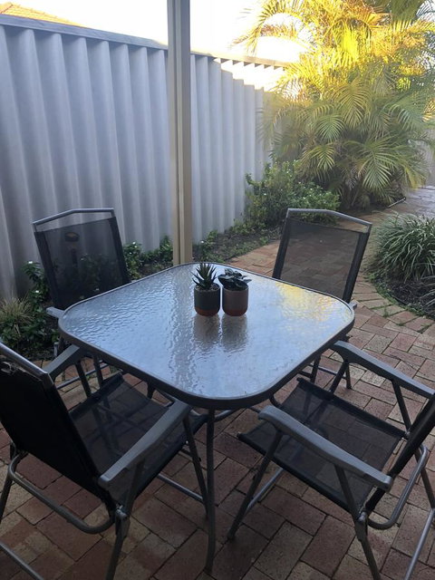 Dampier House Mullaloo-Perth - Accommodation Burleigh 18