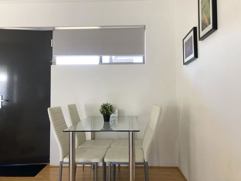 Gerring Court With Free 1 Car Bay Parking - Accommodation Burleigh 15