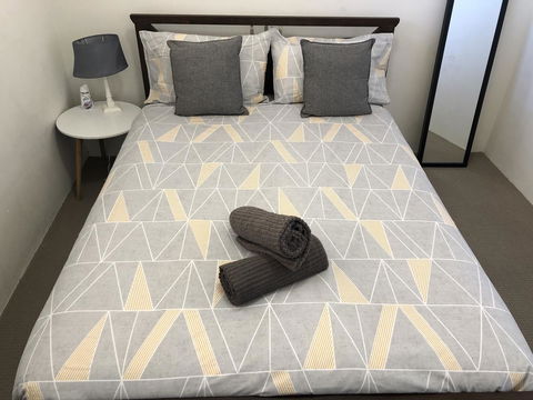 Gerring Court With Free 1 Car Bay Parking - Accommodation Burleigh 4