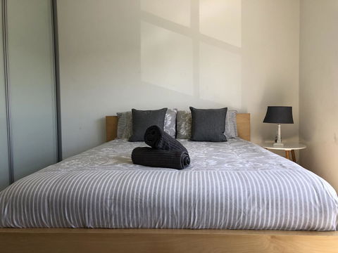Gerring Court With Free 1 Car Bay Parking - Accommodation Burleigh 0