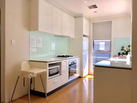 Gerring Court With Free 1 Car Bay Parking - Accommodation Burleigh 9
