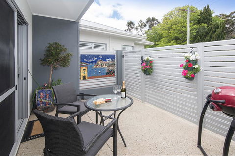 Churchill Studios - Accommodation Burleigh 7
