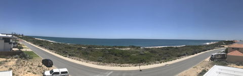 Beach House At SeaScapes.. - Accommodation Burleigh 33