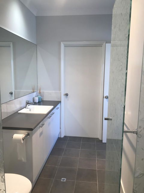 Beach House At SeaScapes.. - Accommodation Burleigh 22