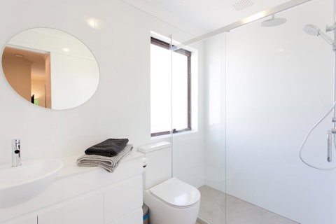 Monument Hill Townhouse - Fremantle - Accommodation Burleigh 5