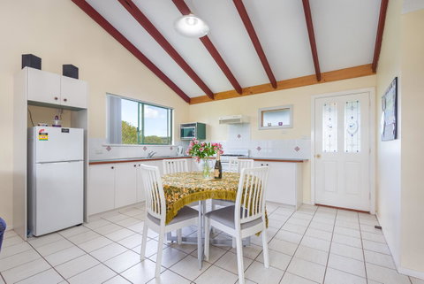 Surfside Ocean Beach Denmark Holiday Accommodation - Accommodation Burleigh 31