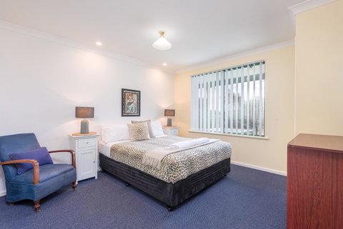 Surfside Ocean Beach Denmark Holiday Accommodation - Accommodation Burleigh 27