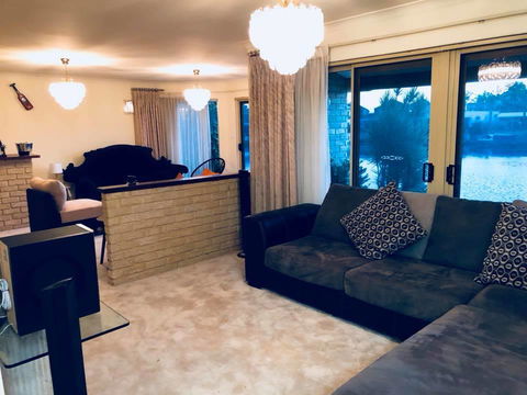 LA ANCHOR ON THE CANALS (MANDURAH) - Accommodation Burleigh 7