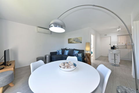 Cottesloe Apartment Close To Beach - Accommodation Burleigh 4