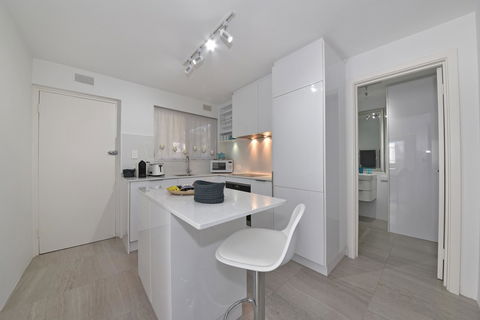 Cottesloe Apartment Close To Beach - Accommodation Burleigh 11