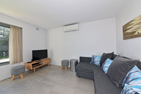 Cottesloe Apartment Close To Beach - Accommodation Burleigh 7