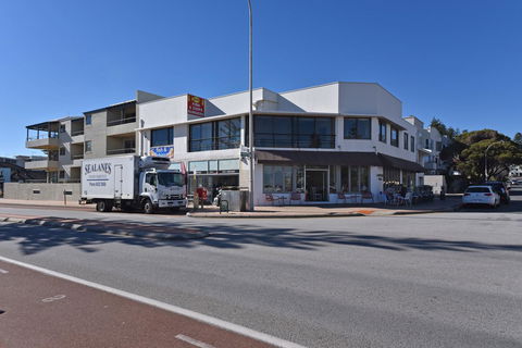 Cottesloe Apartment Close To Beach - Accommodation Burleigh 25