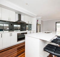 Vacation Home - Accommodation Burleigh