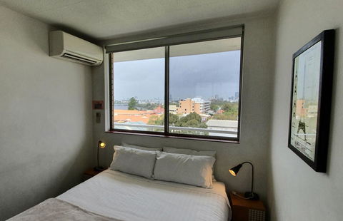 Lawley Luxury Views - Perth City, Swan River - Accommodation Burleigh 12