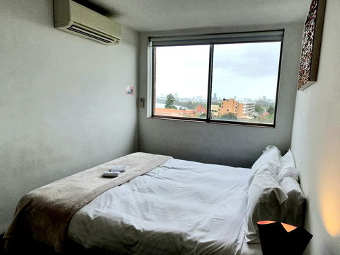 Lawley Luxury Views - Perth City, Swan River - Accommodation Burleigh 4