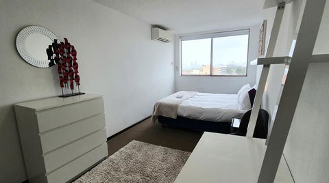 Lawley Luxury Views - Perth City, Swan River - Accommodation Burleigh 7