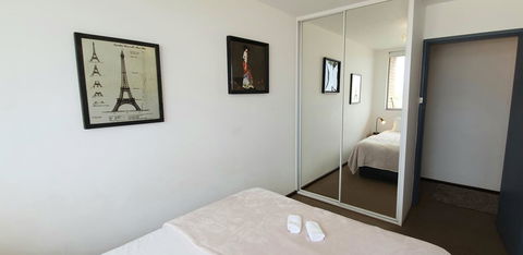 Lawley Luxury Views - Perth City, Swan River - Accommodation Burleigh 11