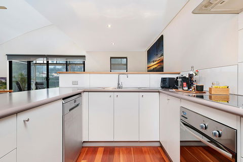 Sunset On Fearn - Accommodation Burleigh 6