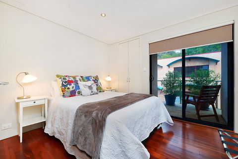Sunset On Fearn - Accommodation Burleigh 11