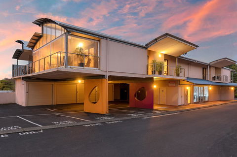 Sunset On Fearn - Accommodation Burleigh 0