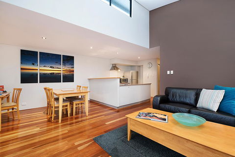 Sunset On Fearn - Accommodation Burleigh 4