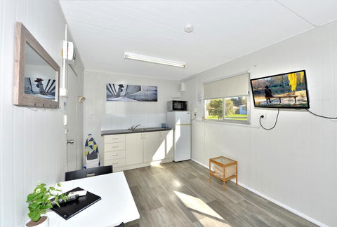 Mandurah Coastal Holiday Park - Accommodation Burleigh 2