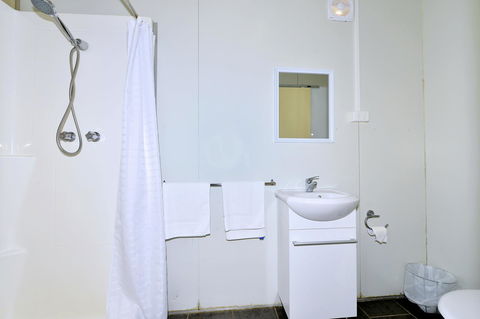 Mandurah Coastal Holiday Park - Accommodation Burleigh 24