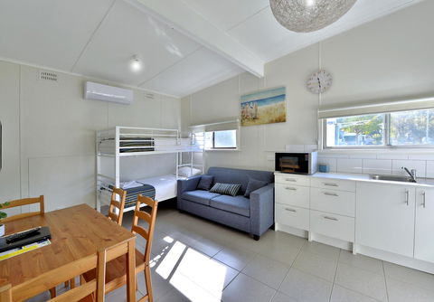 Mandurah Coastal Holiday Park - Accommodation Burleigh 5