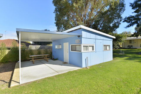 Mandurah Coastal Holiday Park - Accommodation Burleigh 6