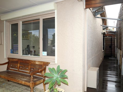 Dawson Accommodation - Accommodation Burleigh 8