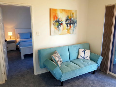Caravel Beach House Mandurah - Accommodation Burleigh 6