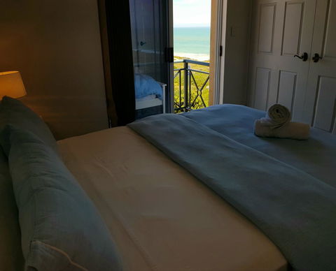 Caravel Beach House Mandurah - Accommodation Burleigh 14
