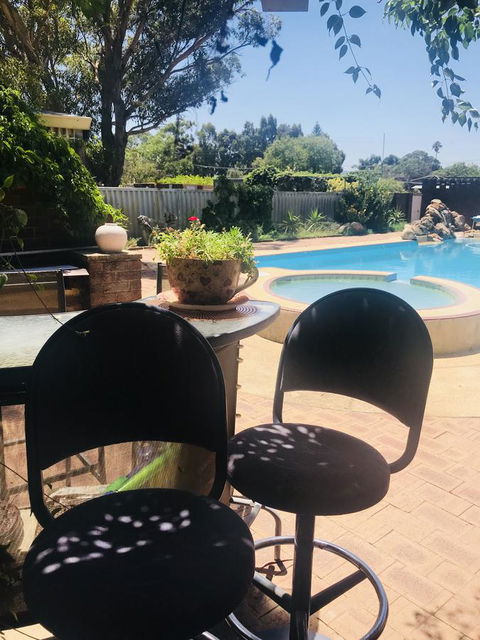 Swan Valley Rest Cottage - Accommodation Burleigh 12