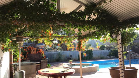 Swan Valley Rest Cottage - Accommodation Burleigh 0