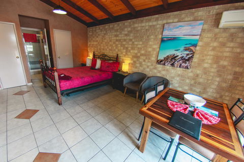 Esperance Foreshore Apartments - Accommodation Burleigh 4