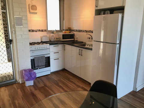 Location Location Vacation - Accommodation Burleigh 6