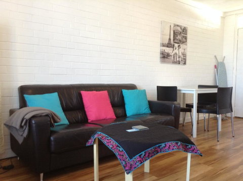 Location Location Vacation - Accommodation Burleigh 16