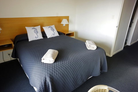 Oceanside 22 - Accommodation Burleigh 6