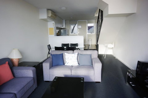 Oceanside 22 - Accommodation Burleigh 3