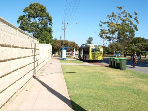 Hamersley Apartment - Accommodation Burleigh 9