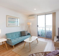 Ocean Breeze Apartment - Accommodation Burleigh