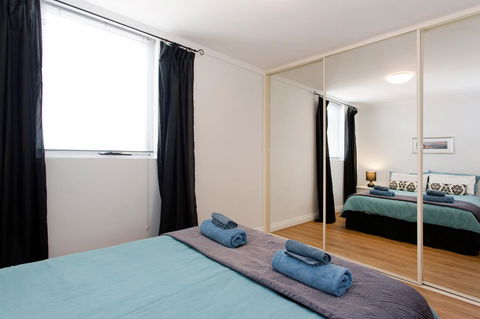 Ocean Breeze Apartment - Accommodation Burleigh 31