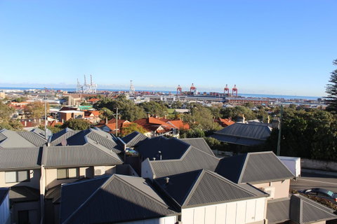Studio 305 - Accommodation Burleigh 12
