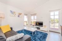 Book Chittering Accommodation Vacations Accommodation Burleigh Accommodation Burleigh