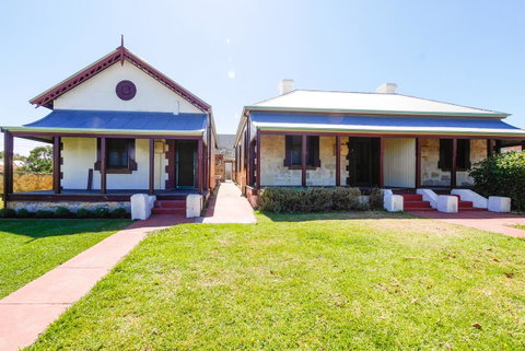 Fremantle Colonial Cottages - Accommodation Burleigh 0