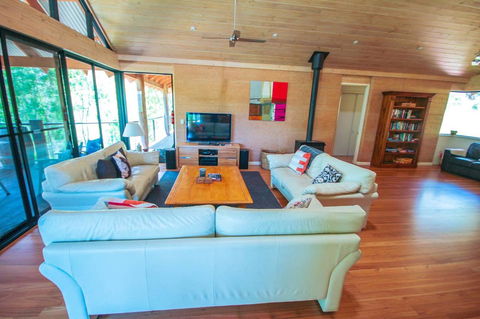 Arum - Close To The Margaret River - Accommodation Burleigh 11