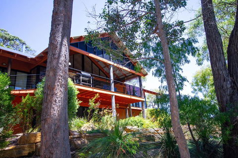 Arum - Close To The Margaret River - Accommodation Burleigh 4