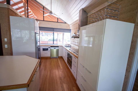 Arum - Close To The Margaret River - Accommodation Burleigh 8