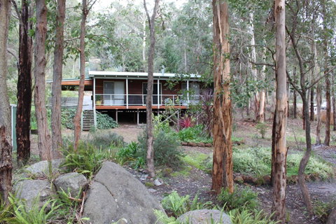 Francisca\'s Cottage - Accommodation Burleigh 1